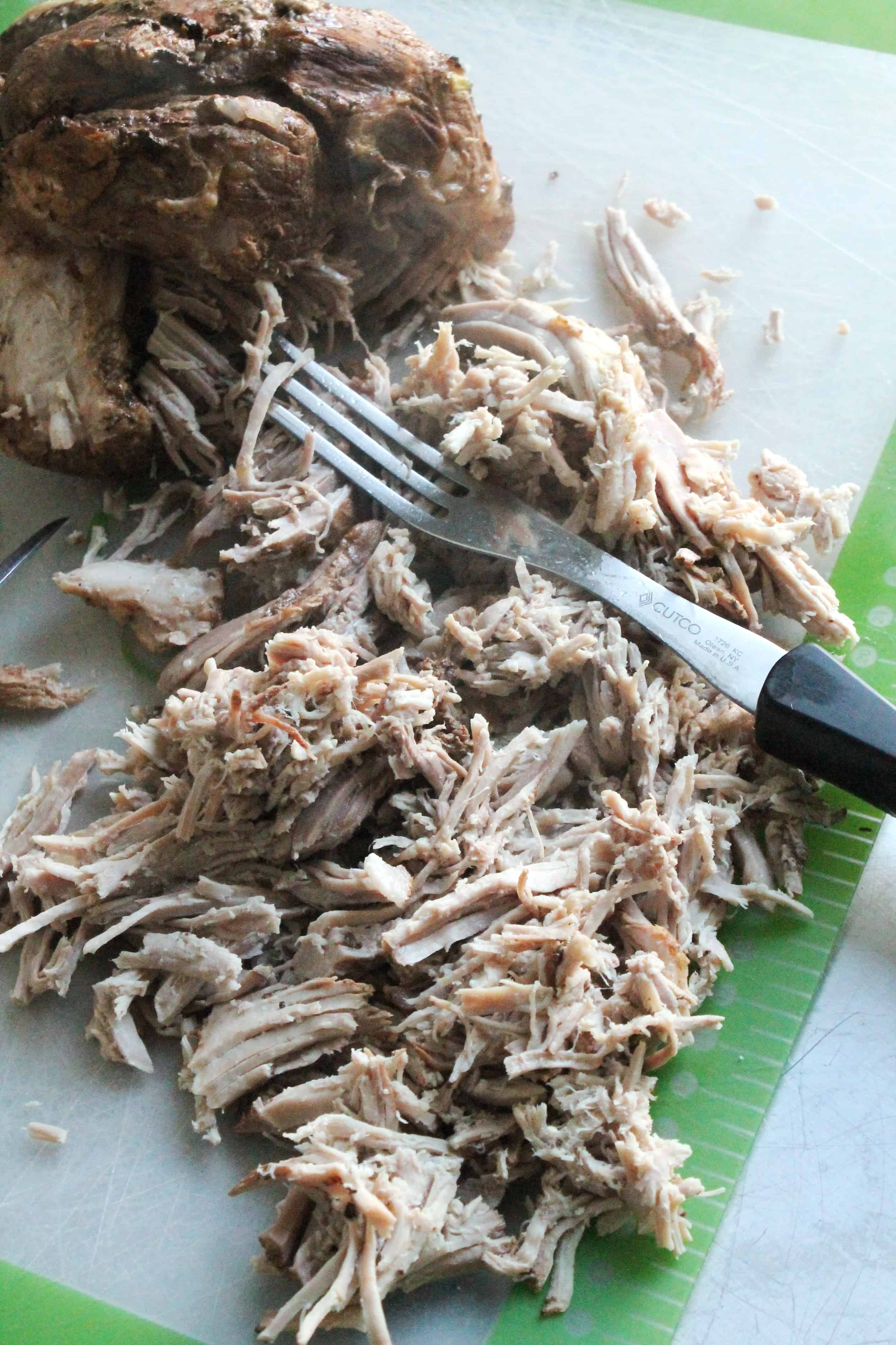 Slow Cooker Loaded BBQ Pulled Pork Nachos