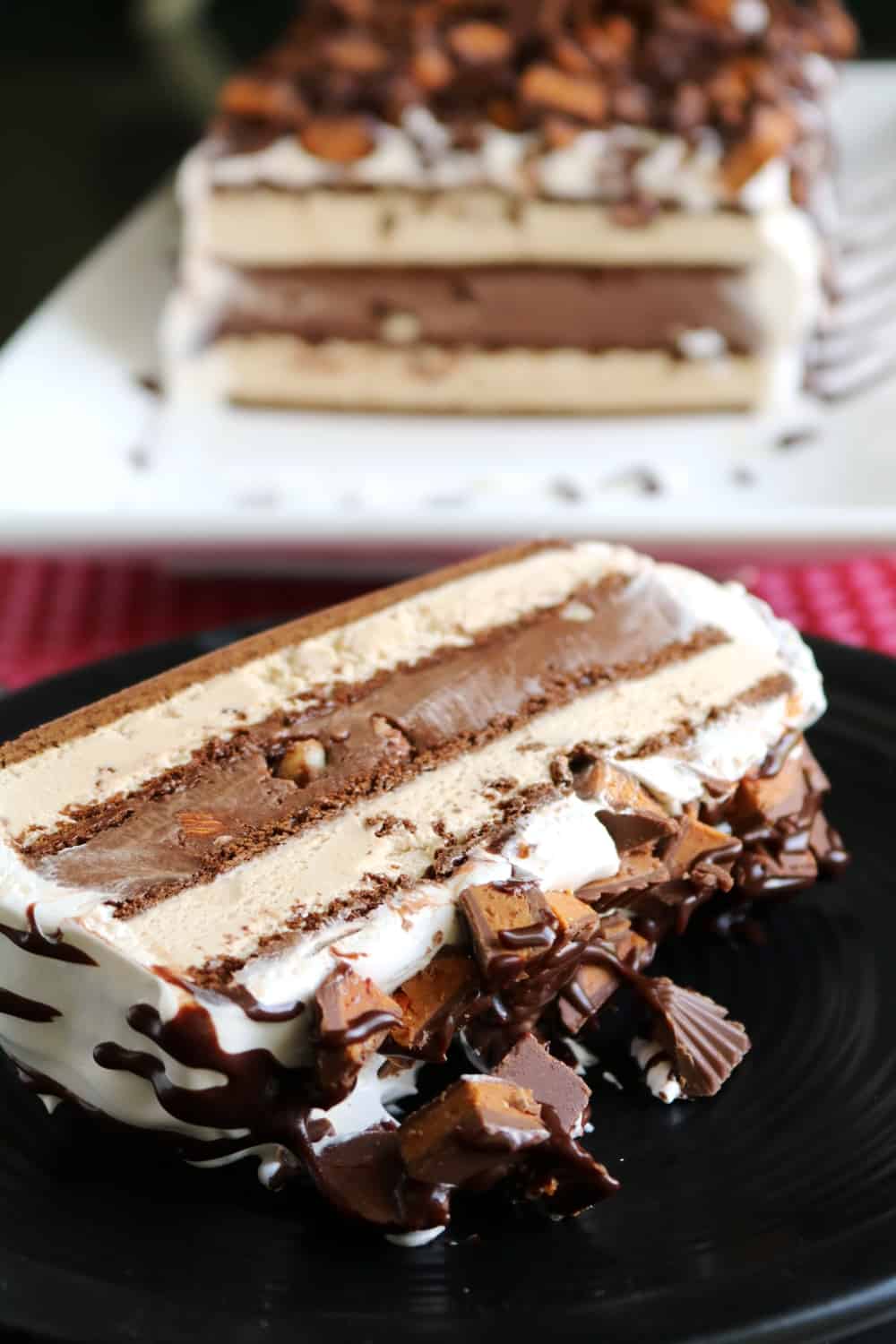 ice cream sandwich cake with peanuts